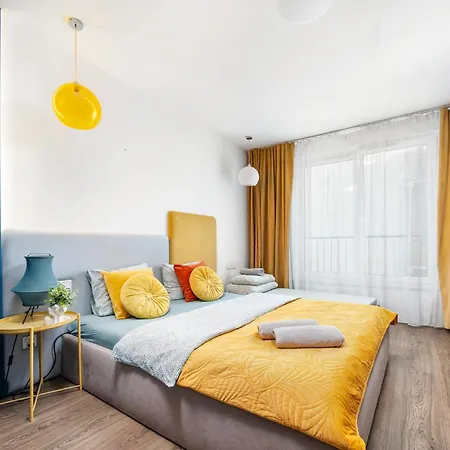 Golden Apartments Krakow Old Town-3